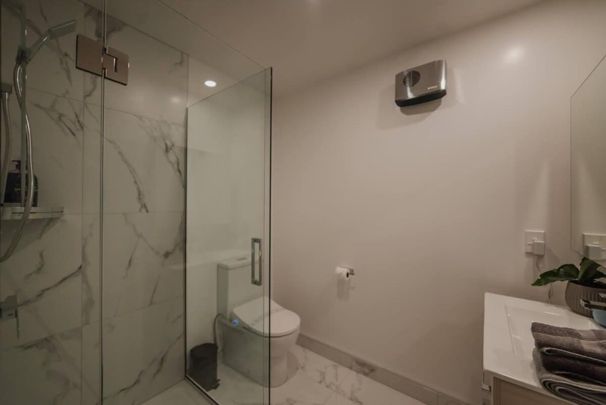 Stones Throw From The Stadium & Hot Tub Christchurch Dış mekan fotoğraf