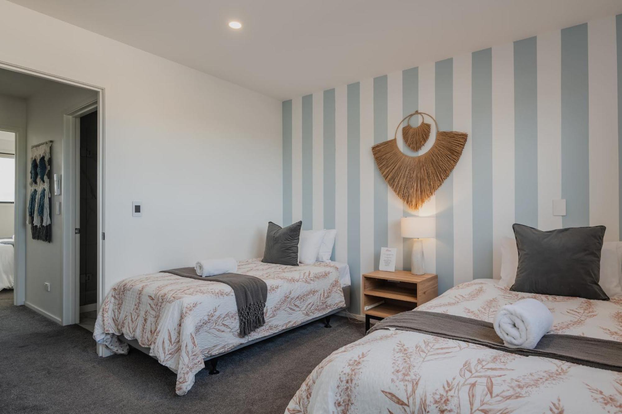 Stones Throw From The Stadium & Hot Tub Christchurch Dış mekan fotoğraf