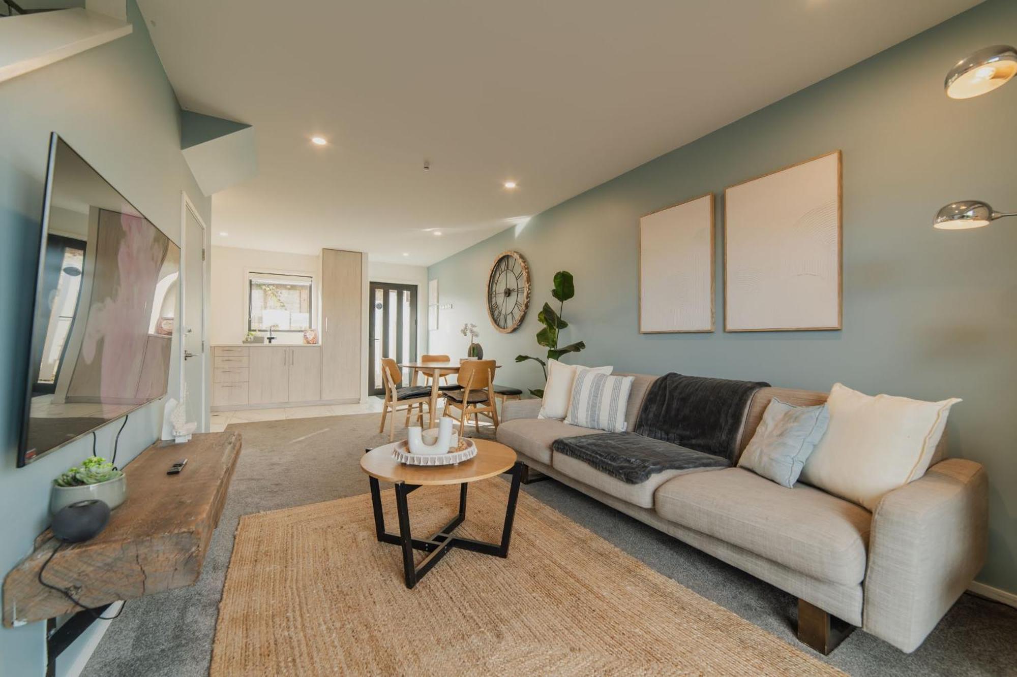 Stones Throw From The Stadium & Hot Tub Christchurch Dış mekan fotoğraf